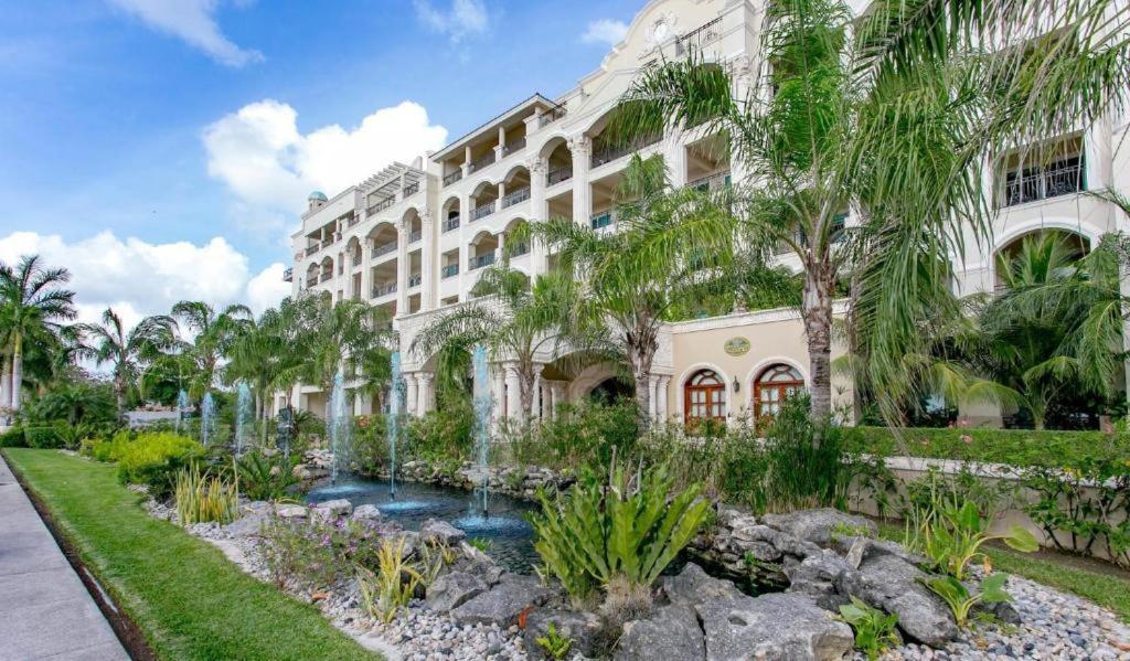 Affordable Luxury 3br The Has To Offer It Is The Landmark * Cozumel